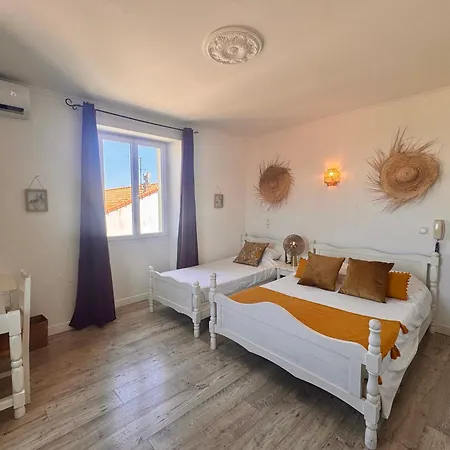 Les 3 Terrasses Hotell 3*