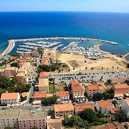 Les 3 Terrasses 3* Sari-Solenzara