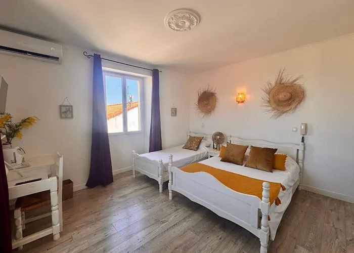 Les 3 Terrasses Отель 3*
