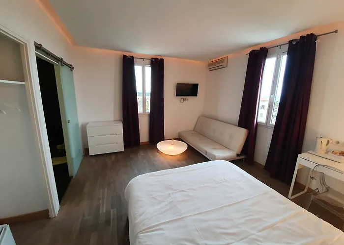 Les 3 Terrasses Hotel Sari-Solenzara